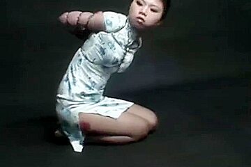 Ruidu Yan Endurses Strict Rope