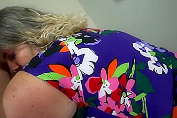 BOOTYHOLE FACETIME: BBW DELICIOUSNESS
