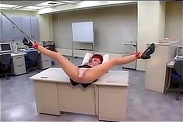Geisha Porn Shows Tied Slut Being Toyed