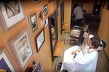 (230319)ç¾Žå®¹å¸«ã®ã‚¨ãƒ­åº—å“¡ã¨ã‚¨ãƒƒãƒãªè¡Œç‚ºc(1)