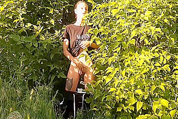 Risky Public Female Masturbation In Nature (5) Min