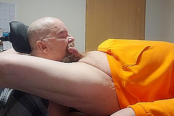 Quadriplegic Suck An Old Guy Swallows His Load