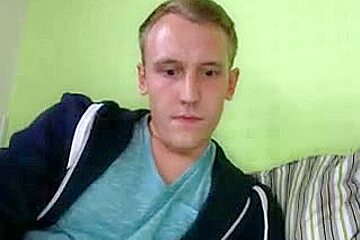 German Str(8) Guy Shows His Tight Pink Asshole (1)st Time On Cam