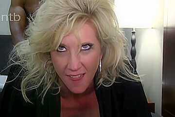 Hot Sexy Blonde Milf Getting Her Bbc