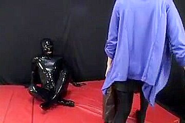 Japanese Latex Catsuit (35)