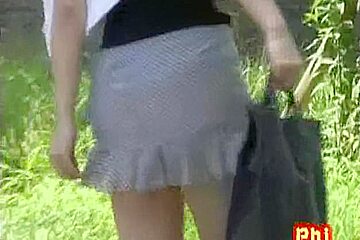 Free Spirited Pretty Babe Gets Sharking Experience While Walking Outside
