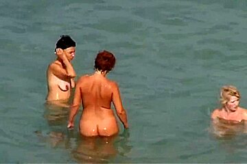 THREE WOMEN NAKED AT NUDIST BEACH