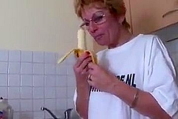 Mature Mabel Masturbating
