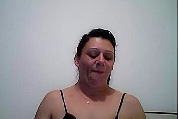 Brazilian Milf Plays With Me On Skype