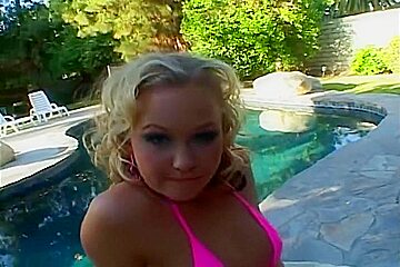 Nastu Blonde Loves Sucking Cocks Outdoors