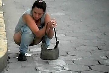Kinky Maria Caught In The Kinky Outdoor Public Pissing