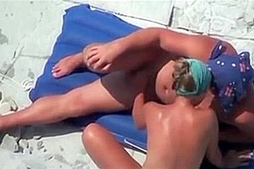 Couple Fucking On The Beach