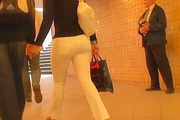 Stunning Ass In White Jeans Caught On