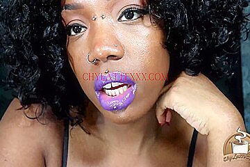 Purple Kisses Purple Lipstick Joi