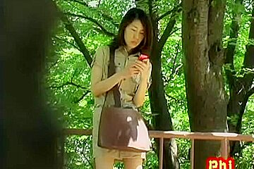 Asian Girl Scout With Not Panties Got Sharked In Here