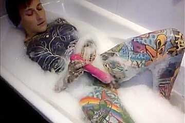 Hermaphrodite Tub Vibrator Fun
