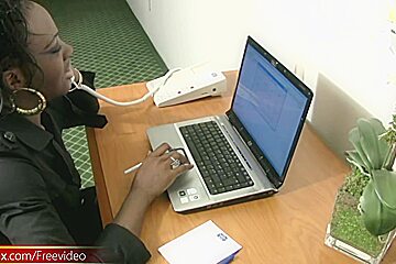 Having A Phone Sex Makes This Ebony Tbabe Secretary Cum