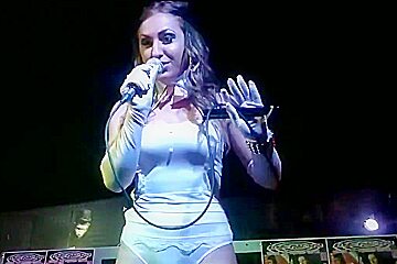 Denisa Despa Dancing In Club