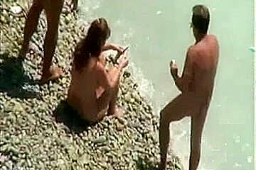 Spy Beach(029)