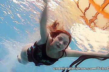 UnderwaterShow Video: Zuzanna