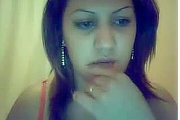 Chubby Latina Amateur Teases On Online Porn Chat